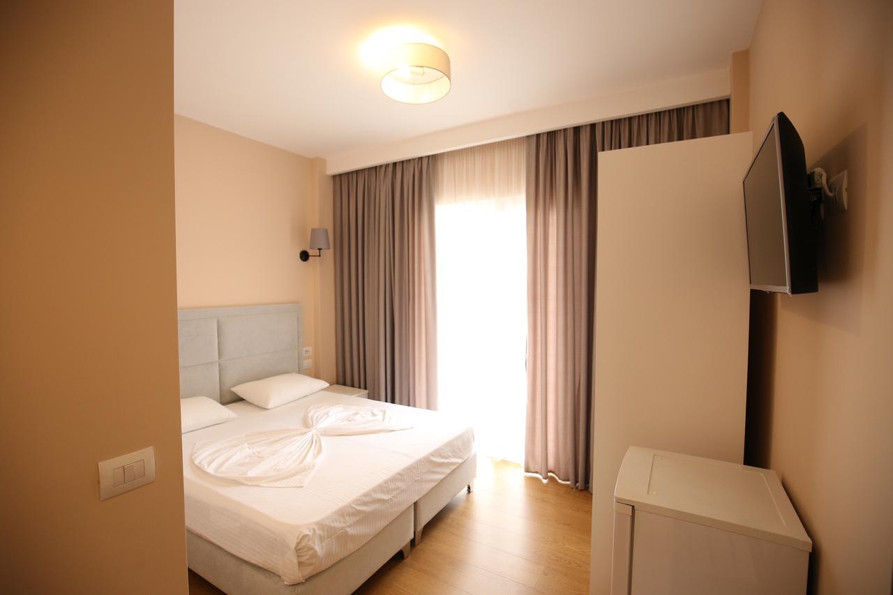 Hotel Edart Durrës Eksteriør bilde